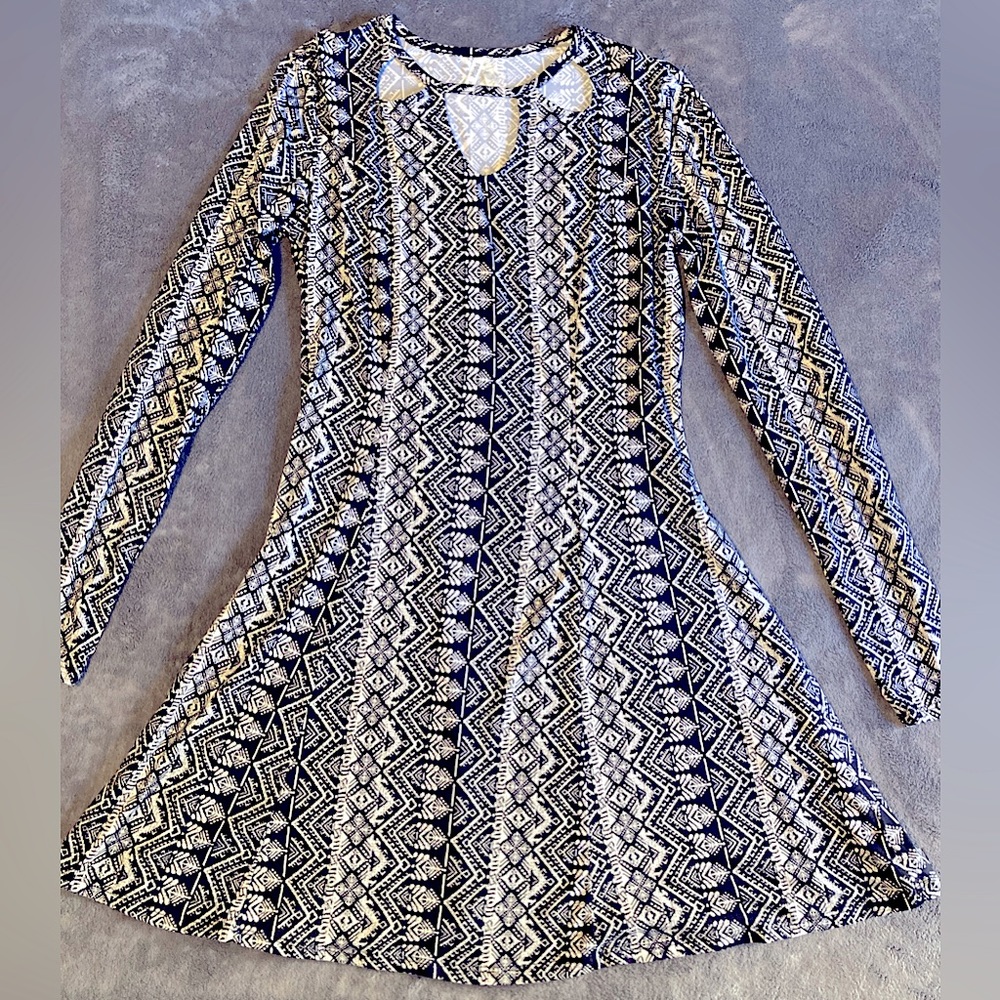 Black and white funky dress!